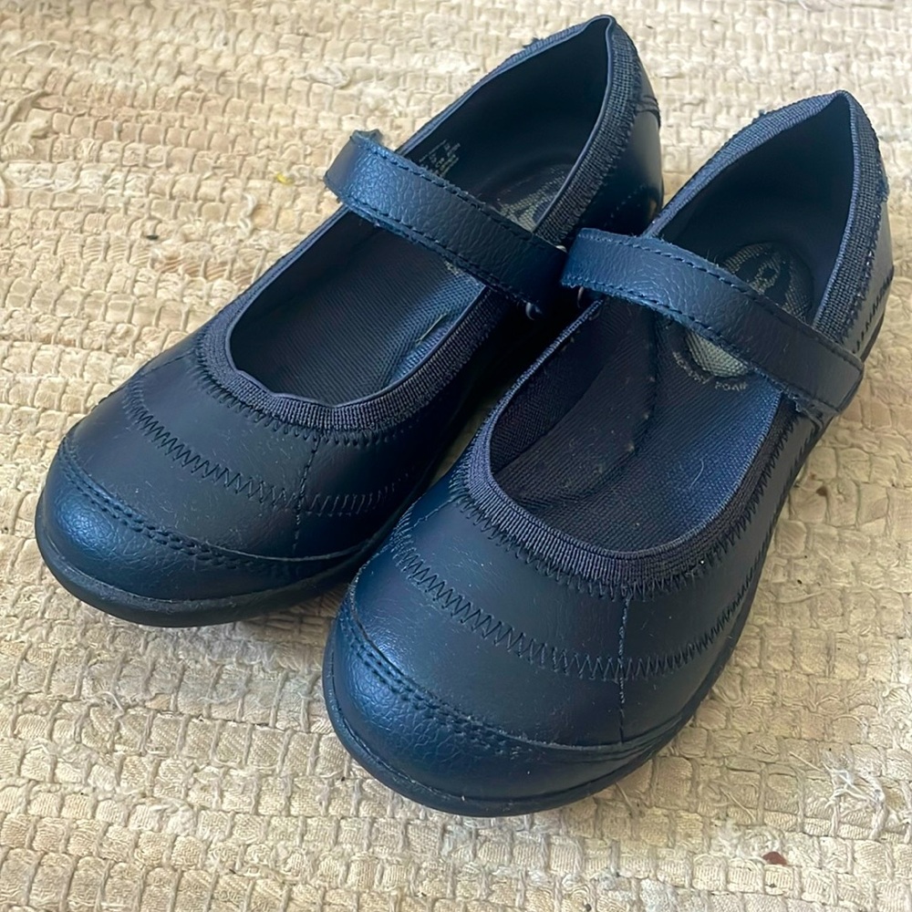 Hush Puppies Reese Mary Janes toddler girls 10.5 *NEVER WORN LIKE NEW*